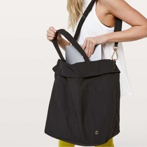 Lululemon On My Level Bag